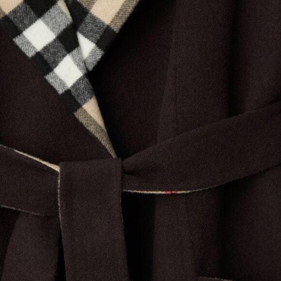 NWT Burberry Wool Wrap Coat Dark Otter/Archive Beige Size: 2 - Picture 2 of 3